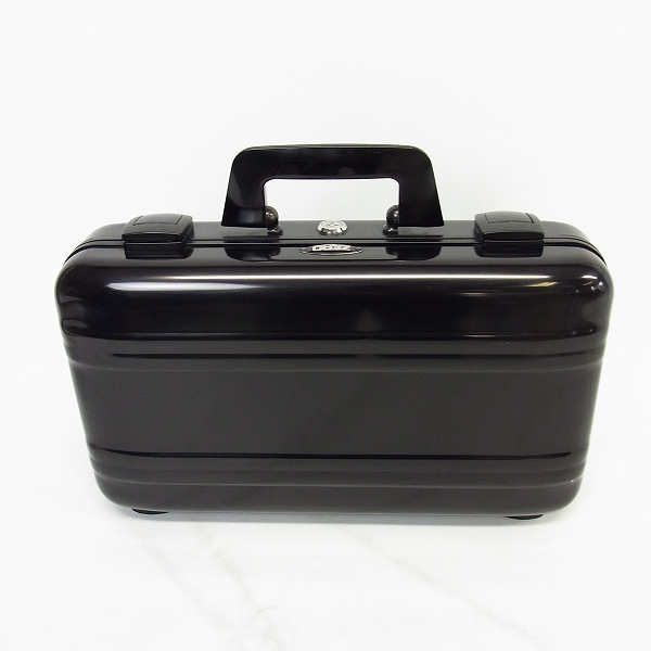 実際に弊社で買取させて頂いたZERO HALLIBURTON/ゼロハリバートン アタッシュケース ブラック