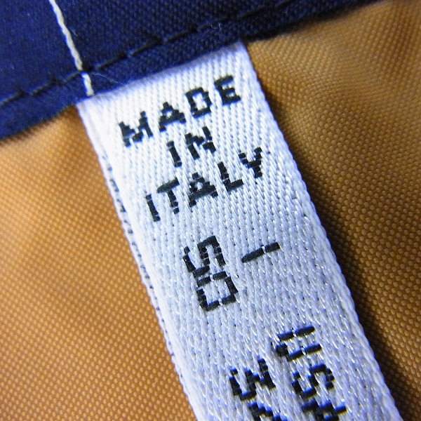 実際に弊社で買取させて頂いたARMANI JEANS/アルマーニジーンズ テーラードジャケット /50の画像 3枚目