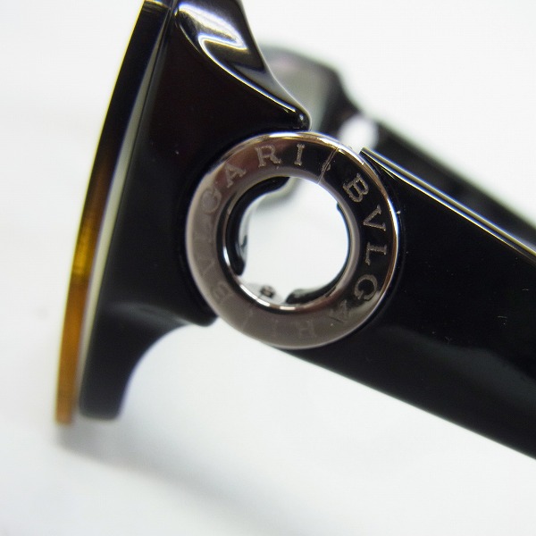 実際に弊社で買取させて頂いたBVLGARI/ブルガリ サイドロゴ入り サングラス 837 501/8G 135の画像 6枚目