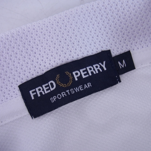 実際に弊社で買取させて頂いたFRED PERRY/フレッドペリー ロゴ 半袖 ジップアップ ポロシャツ Mの画像 2枚目