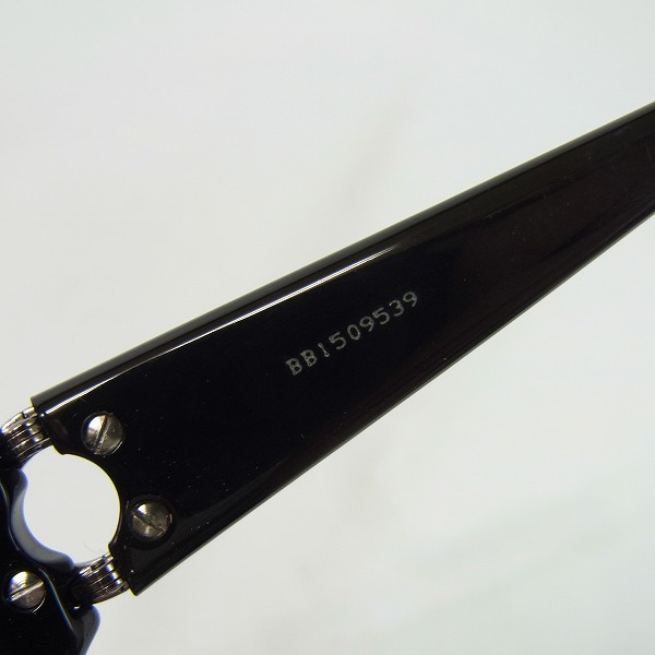 実際に弊社で買取させて頂いたBVLGARI/ブルガリ サイドロゴ入り サングラス 837 501/8G 135の画像 4枚目