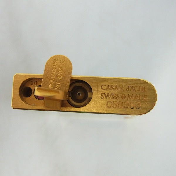 実際に弊社で買取させて頂いたCARAN d'ACHE/カランダッシュ ガスライター ブラック×ゴールドの画像 2枚目