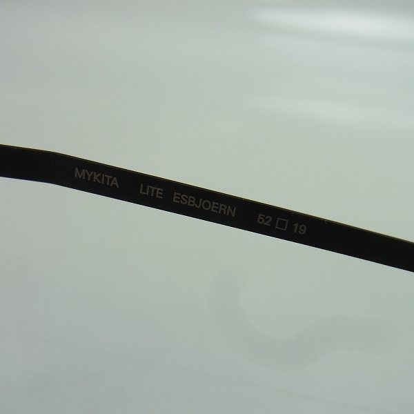 実際に弊社で買取させて頂いたMYKITA/マイキータ LITE ESBJOERN ダブルブリッジ/ティアドロップ メガネ/眼鏡 135/002の画像 5枚目