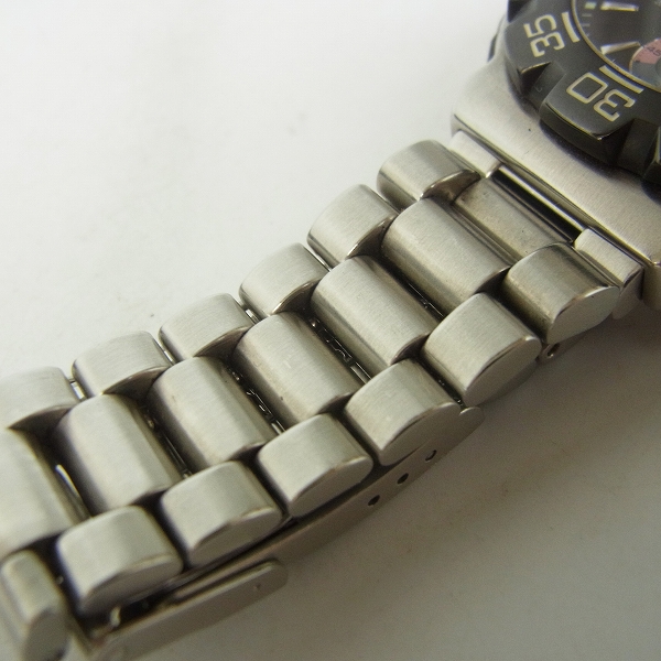 実際に弊社で買取させて頂いたTAG HEUER/タグホイヤー Formula 1/フォーミュラ1 クロノグラフ 腕時計 CAC1110-0【動作未確認】の画像 5枚目