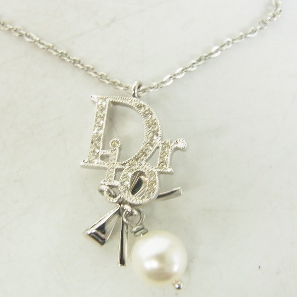 実際に弊社で買取させて頂いたChristian Dior/クリスチャンディオール ロゴ リボン パール ネックレスの画像 1枚目