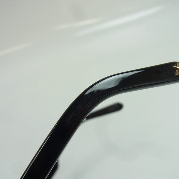 実際に弊社で買取させて頂いたGIVENCHY/ジバンシー フルリム サングラス/アイウェア SGV716の画像 7枚目