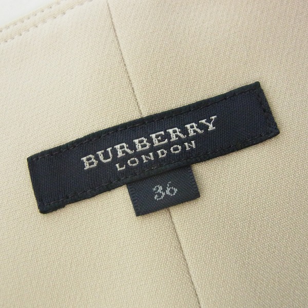 実際に弊社で買取させて頂いたBURBERRY LONDON/バーバリーロンドン フロントボタン スカート/36の画像 2枚目