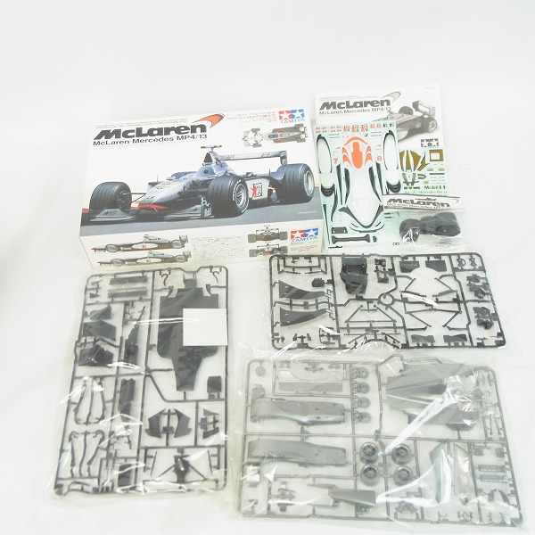 実際に弊社で買取させて頂いた【未組立】タミヤ 1/20 フェラーリ F1-2000/F310B/マクラーレン メルセデス MP4/13 3点セットの画像 1枚目