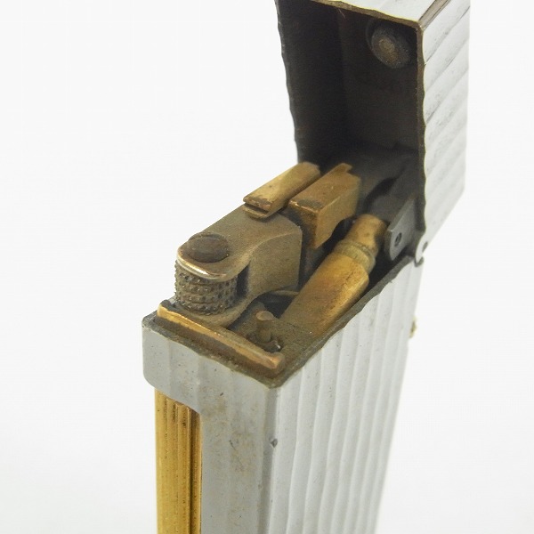 実際に弊社で買取させて頂いたdunhill/ダンヒル ゴールド×シルバー カラー ローラーガスライターの画像 3枚目