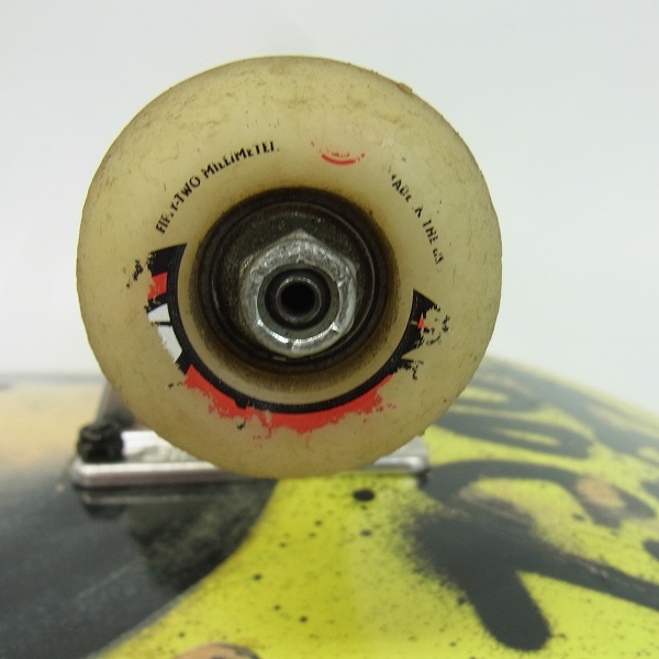 実際に弊社で買取させて頂いたZERO SKATEBOARDS/ゼロスケートボード Adrian Lopez Vandalism コンプリートデッキ VENTUREトラック付の画像 3枚目