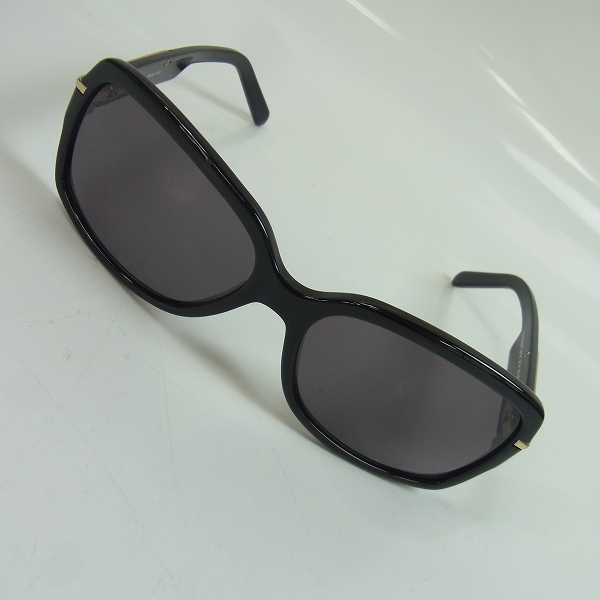 実際に弊社で買取させて頂いたGIVENCHY/ジバンシー フルリム サングラス/アイウェア SGV716