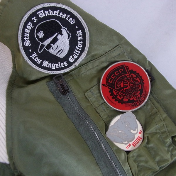 実際に弊社で買取させて頂いたSTUSSY×ALPHA×fragment design MA-1 フライトジャケット カーキ/Mの画像 4枚目