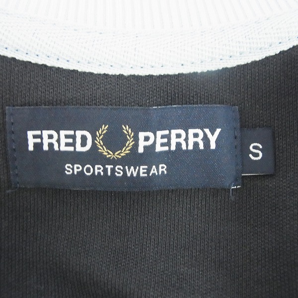 実際に弊社で買取させて頂いたFREDPERRY/フレッドペリー LAUREL WREATH TAPE TRACK JACKET/トラックジャケット/ジャージ J6231/Sの画像 2枚目