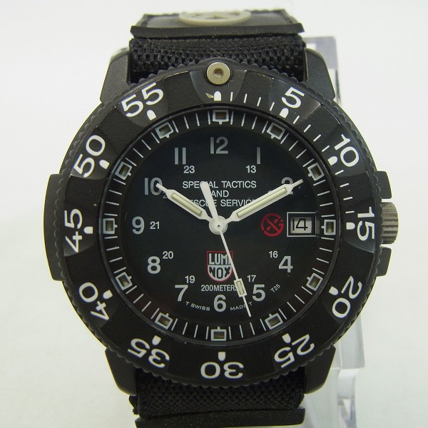 実際に弊社で買取させて頂いたLUMINOX×BIOHAZARD/ルミノックス×バイオハザード GSX035 クォーツ/腕時計【動作未確認】