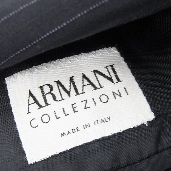 実際に弊社で買取させて頂いたARMANI COLLEZIONI/アルマーニ コレツィオーニ ストライプ スーツ/セットアップ ネイビー/48の画像 2枚目