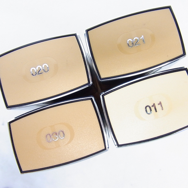 実際に弊社で買取させて頂いたChristian Dior/ディオールスキン フォーエヴァー アンダーカバー 40ml/4点の画像 1枚目