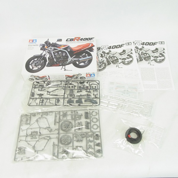 実際に弊社で買取させて頂いた【未組立】タミヤ 1/12 Honda/ホンダ CR450R モトクロスライダーつき/CBR400F 2点セットの画像 2枚目