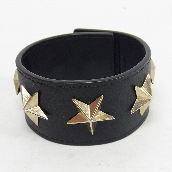 実際に弊社で買取させて頂いたGIVENCHY/ジバンシー スタースタッズ レザーブレスレット の画像 1枚目
