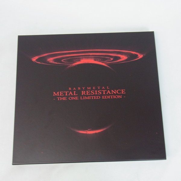 実際に弊社で買取させて頂いたBABYMETAL/ベビーメタル METAL RESISTANCE THE ONE LIMITED EDITION CD/ブルーレイ【動作未確認】の画像 5枚目