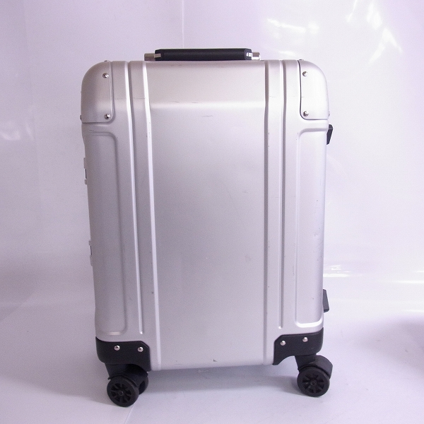 実際に弊社で買取させて頂いたゼロハリバートン キャリーケース/スーツケース ZR-Geo2 ZRG219-SI アルミ 4輪 31L