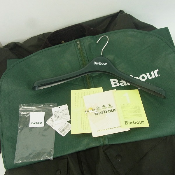 実際に弊社で買取させて頂いたBarbour/バブアー  キルティングライナー付き オイルドジャケット カーキ MWX0372/40の画像 8枚目