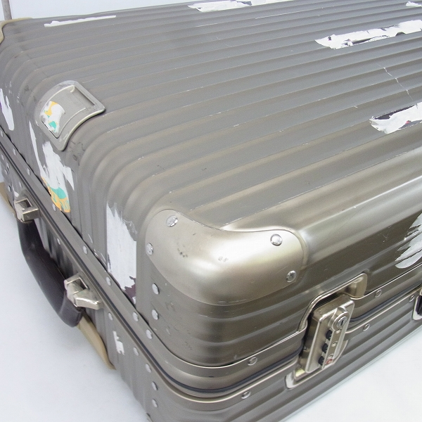 実際に弊社で買取させて頂いたRIMOWA/リモワ TOPAS TIANIUN/トパーズ チタニウム キャリーバッグ 4輪マルチホイール 945.70/82Lの画像 2枚目