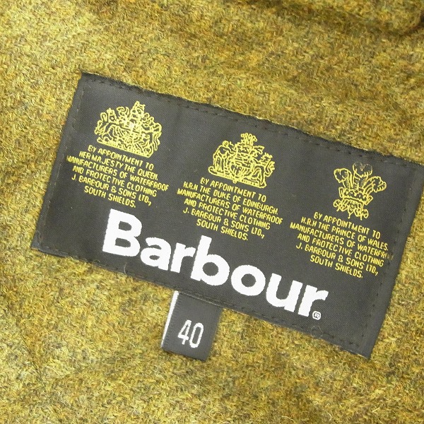 実際に弊社で買取させて頂いたBarbour/バブアー  キルティングライナー付き オイルドジャケット カーキ MWX0372/40の画像 2枚目