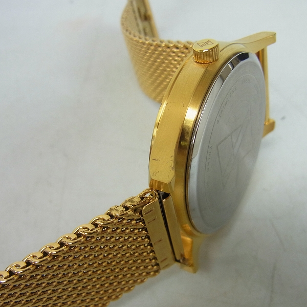 実際に弊社で買取させて頂いたAlive Athletics/アライブアスレティックス  THE CLASSICS METAL ゴールド/腕時計の画像 4枚目