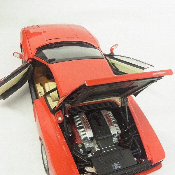 実際に弊社で買取させて頂いたKYOSHO/京商 1/18 フェラーリ テスタロッサ ダイキャストミニカー No.08422Rの画像 5枚目