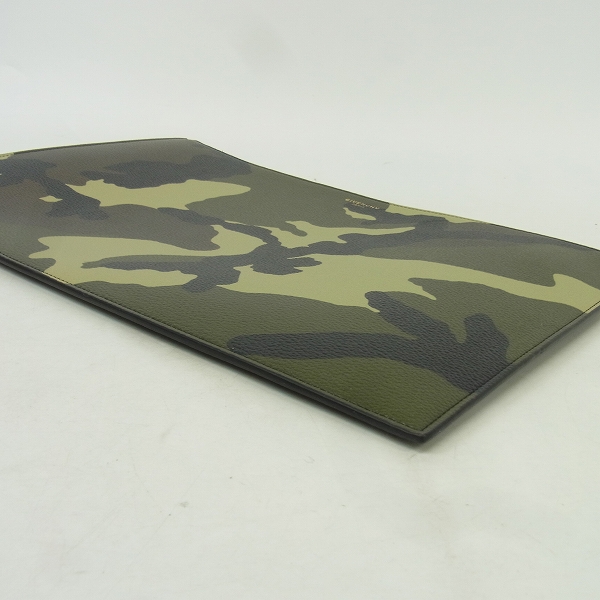 実際に弊社で買取させて頂いたGIVENCHY/ジバンシー カモフラージュ柄 レザー クラッチバッグの画像 3枚目