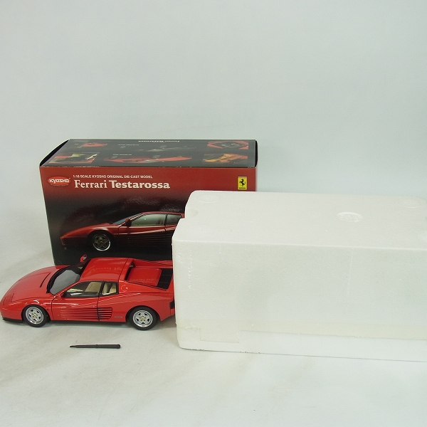 実際に弊社で買取させて頂いたKYOSHO/京商 1/18 フェラーリ テスタロッサ ダイキャストミニカー No.08422Rの画像 8枚目