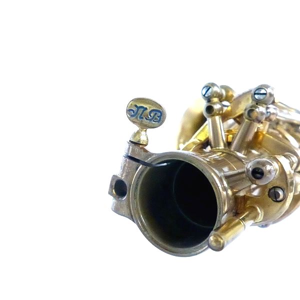 実際に弊社で買取させて頂いた【書類あり/音出し確認済み】SELMER PARIS/セルマー ALTO SAX SERIE Ⅲ Jubilee GL W/E アルトサックス ジュビリーの画像 6枚目