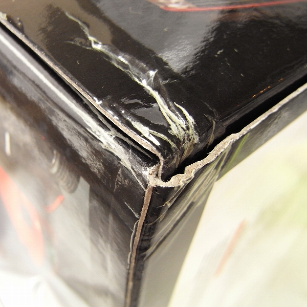 実際に弊社で買取させて頂いたKYOSHO/京商 1/18 フェラーリ テスタロッサ ダイキャストミニカー No.08422Rの画像 8枚目