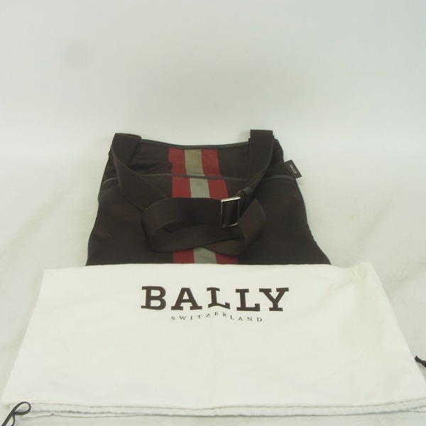 実際に弊社で買取させて頂いたBALLY/バリー ナイロン 斜め掛け ショルダー バッグ ブラウンの画像 6枚目