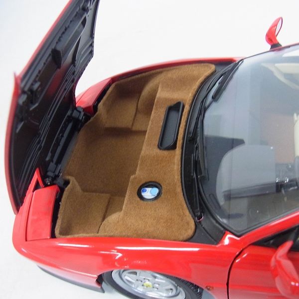 実際に弊社で買取させて頂いたKYOSHO/京商 1/18 フェラーリ テスタロッサ ダイキャストミニカー No.08422Rの画像 6枚目