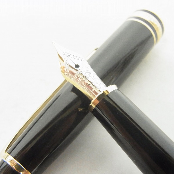 実際に弊社で買取させて頂いたMONTBLANC/モンブラン 144 マイスターシュテュック 万年筆 4810 M 14K 585 LC212638 ブラック