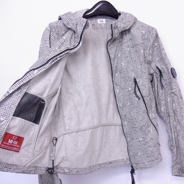実際に弊社で買取させて頂いた【未使用】C.P. COMPANY/シーピーカンパニー ゴーグルジャケット マウンテンパーカー/44の画像 3枚目