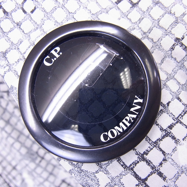 実際に弊社で買取させて頂いた【未使用】C.P. COMPANY/シーピーカンパニー ゴーグルジャケット マウンテンパーカー/44の画像 7枚目