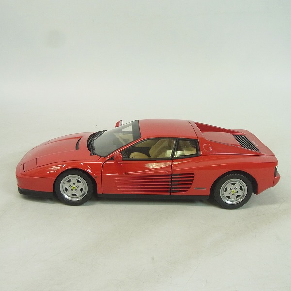 実際に弊社で買取させて頂いたKYOSHO/京商 1/18 フェラーリ テスタロッサ ダイキャストミニカー No.08422Rの画像 1枚目