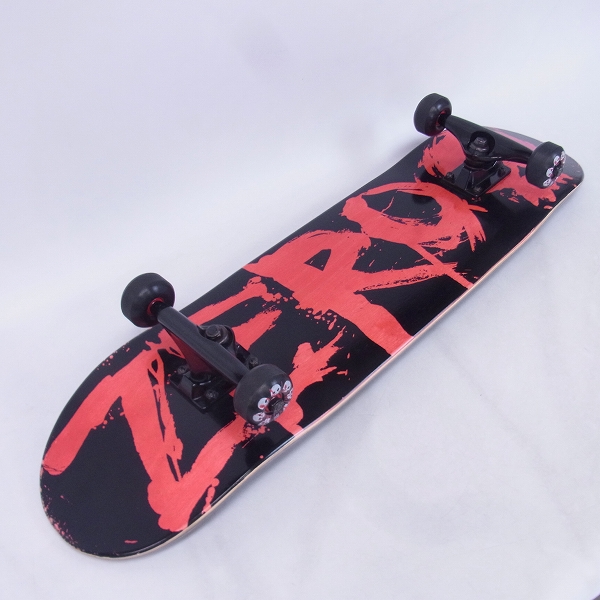 実際に弊社で買取させて頂いたZERO SKATEBOARDS/ゼロスケートボード スカル コンプリートデッキ