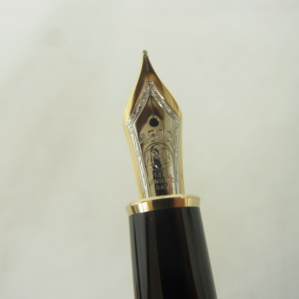 実際に弊社で買取させて頂いたMONTBLANC/モンブラン 144 マイスターシュテュック 万年筆 4810 M 14K 585 LC212638 ブラックの画像 1枚目