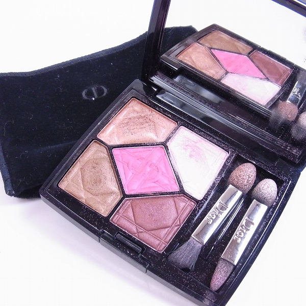 実際に弊社で買取させて頂いたChristian Dior/クリスチャン・ディオール サンク クルール アイシャドウ 867/7g 