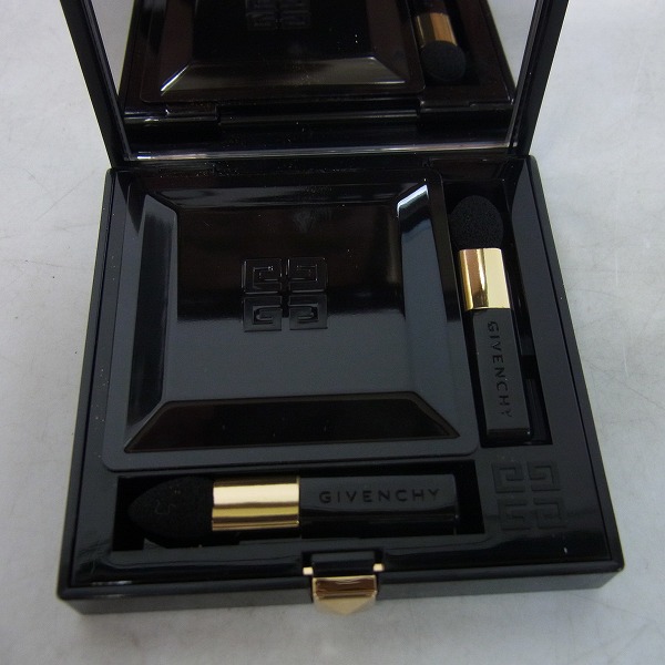 実際に弊社で買取させて頂いたGIVENCHY/ジバンシー パレット オーダシュー 1 アイシャドウ の画像 2枚目