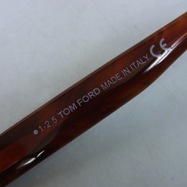 実際に弊社で買取させて頂いたTOM FORD/トムフォード フルリム メガネフレーム TF4275 005の画像 4枚目