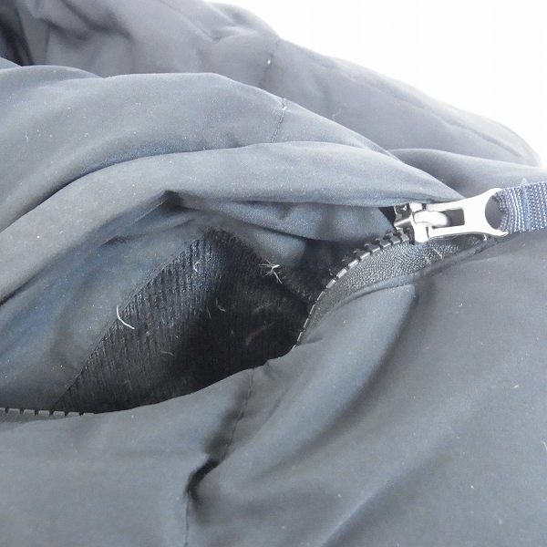 実際に弊社で買取させて頂いたARMANI JEANS/アルマーニジーンズ ダウンジャケット 30の画像 7枚目