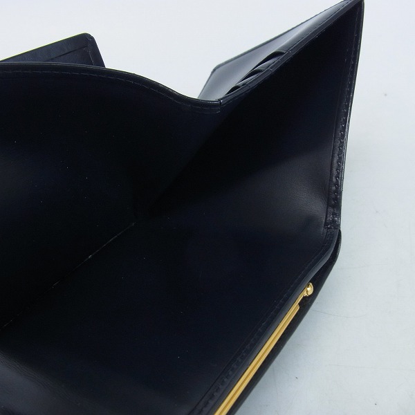 実際に弊社で買取させて頂いたCartier/カルティエ がま口 レザー 2つ折り 財布/ウォレットの画像 4枚目