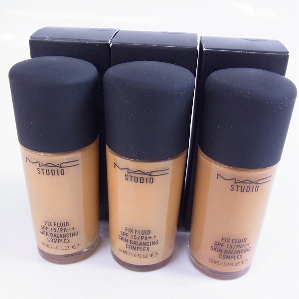 MAC スタジオフィックス フルイッド SPF 15 ファンデーション NC40