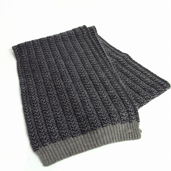 実際に弊社で買取させて頂いたHUGO BOSS/ヒューゴ ボス 編み込み ニットマフラー グレー