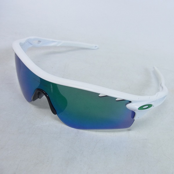 実際に弊社で買取させて頂いたOAKLEY/オークリー RADARLOCK PATH VENTED サングラス OO9206-05