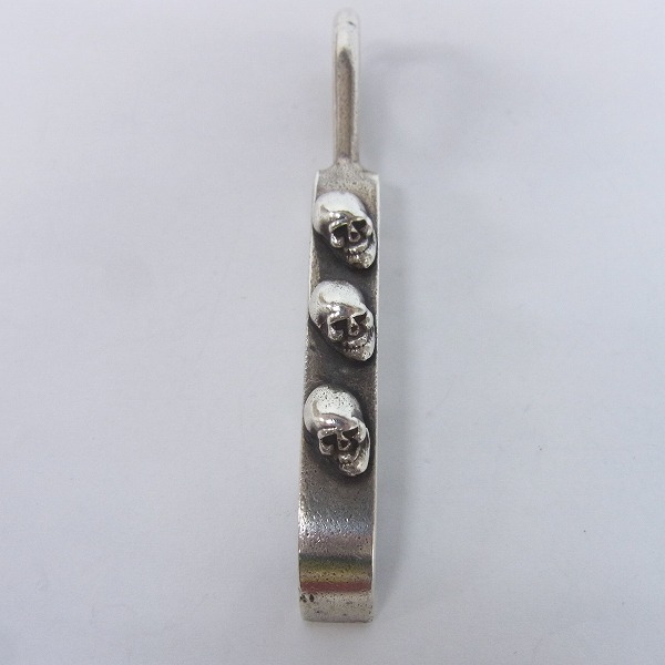 実際に弊社で買取させて頂いた【ギャラ付】STANLEY GUESS/スタンリーゲス 10周年 3スカル ボトルオープナー キーリングの画像 1枚目